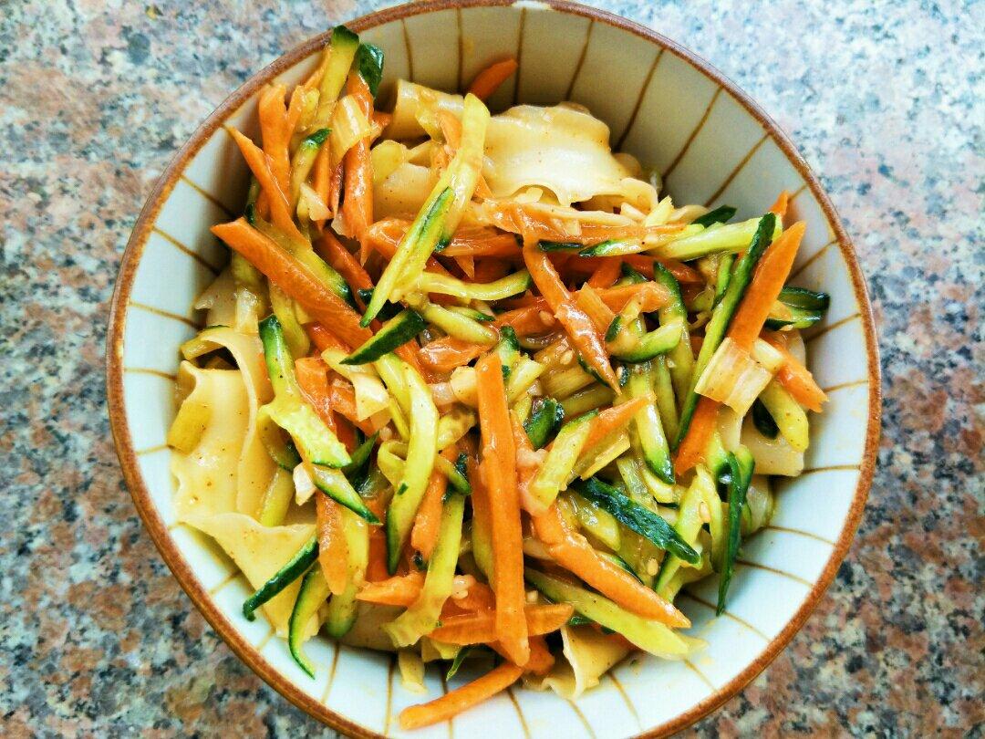 姥姥的爽口凉面！（干拌挂面）