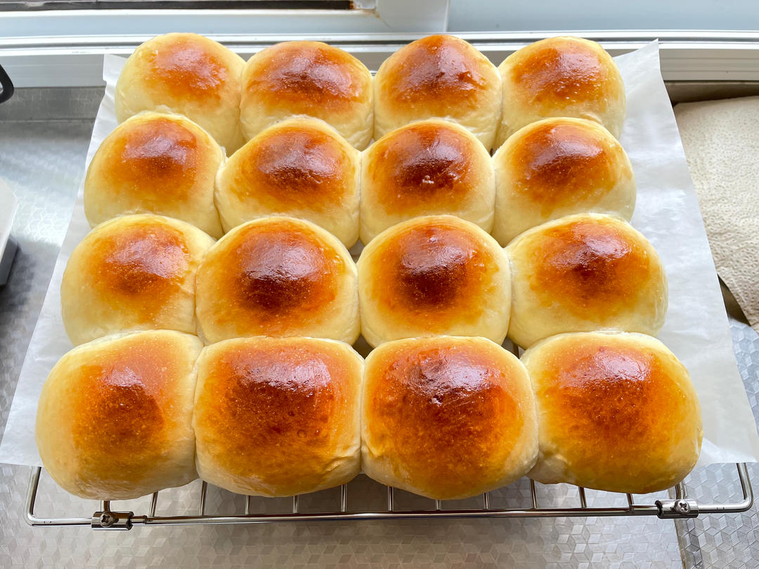 椰蓉奶香小餐包