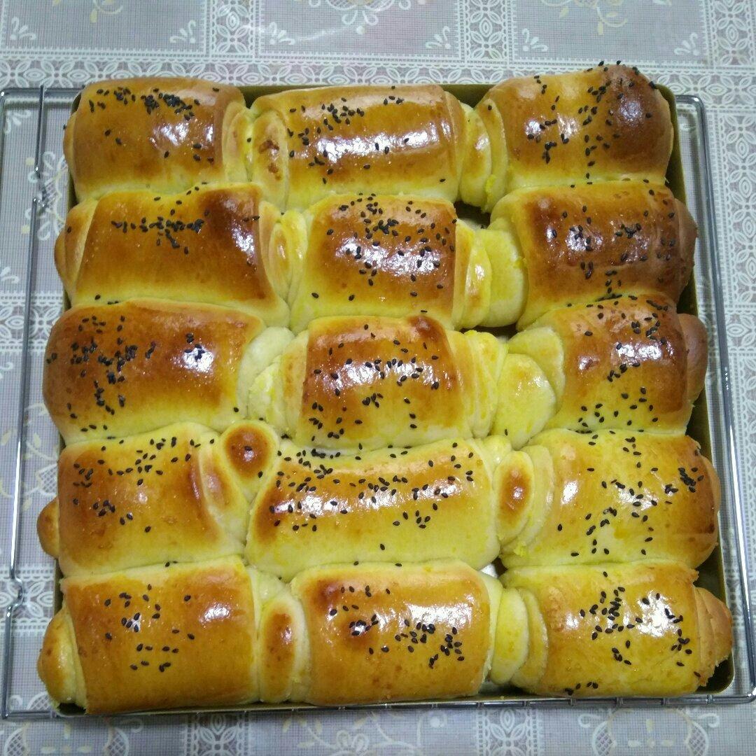椰蓉面包卷