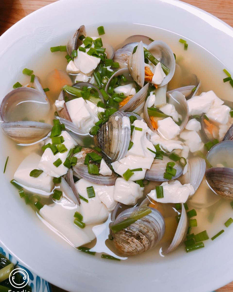 秦风无依做的蛤蜊豆腐汤