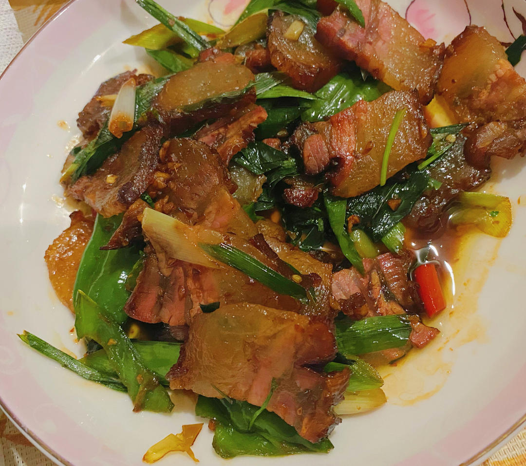 腊肉炒蒜苗