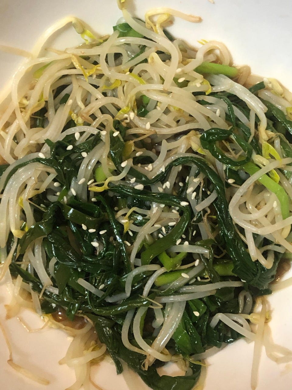 韭菜拌豆芽