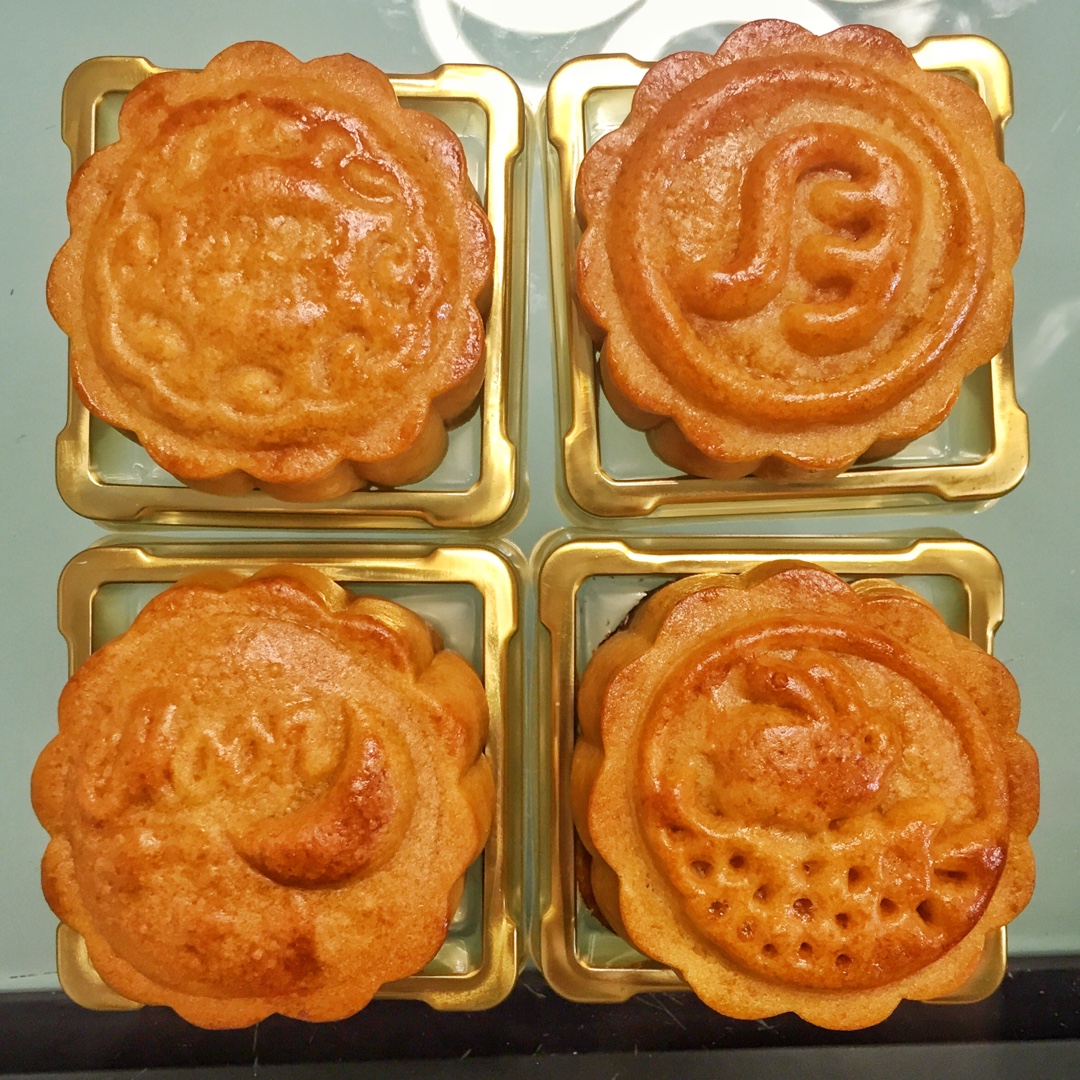 金沙奶黄月饼