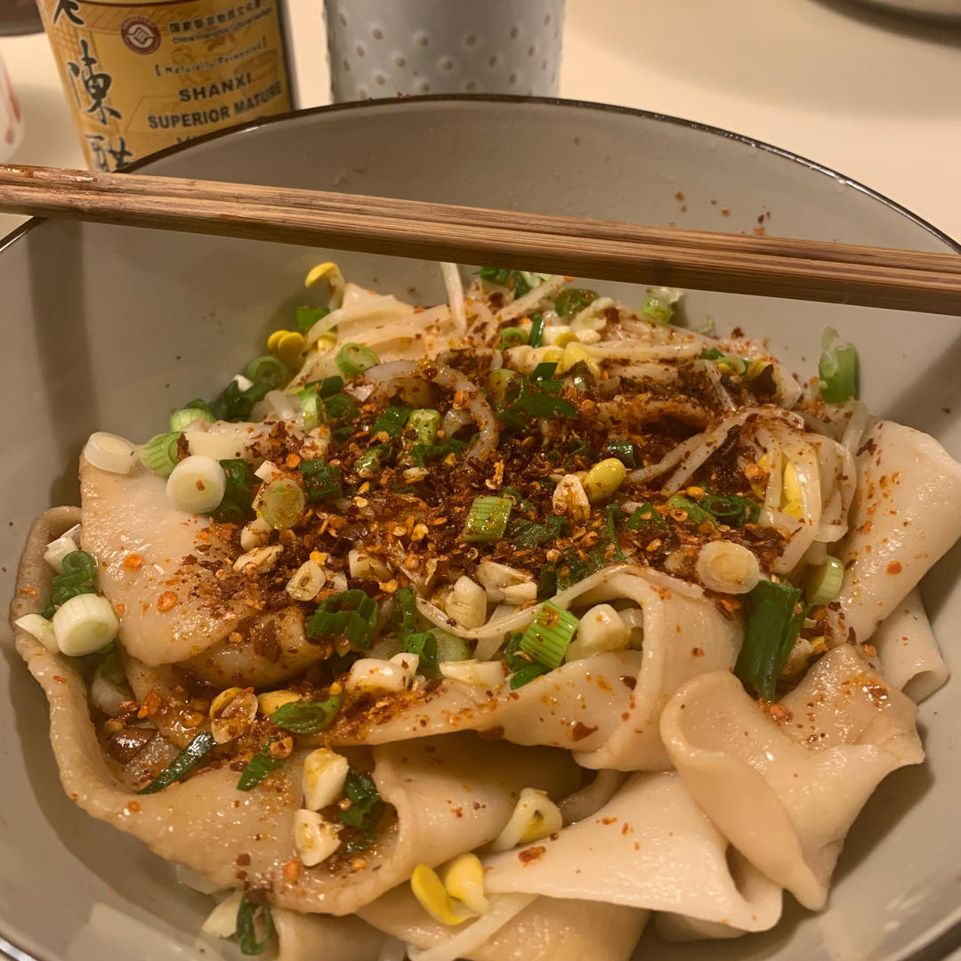 陕西正宗油泼面，简单快手，好吃到灵魂出窍