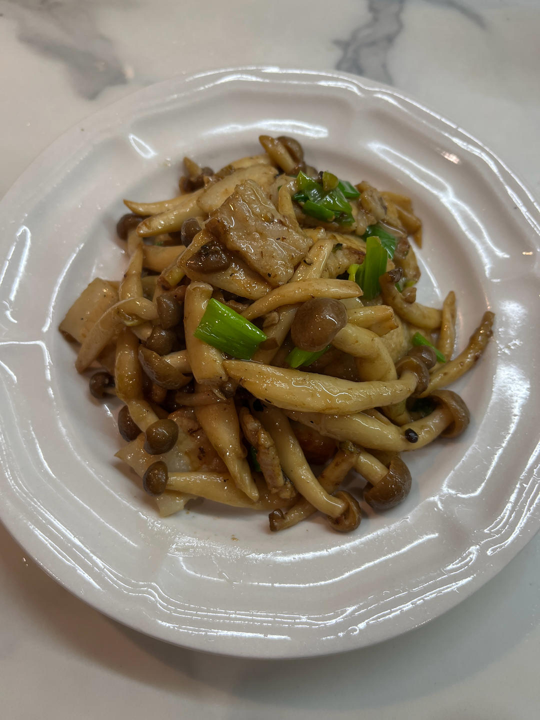 黑椒蟹味菇炒肉