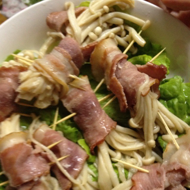 香煎培根金针菇卷