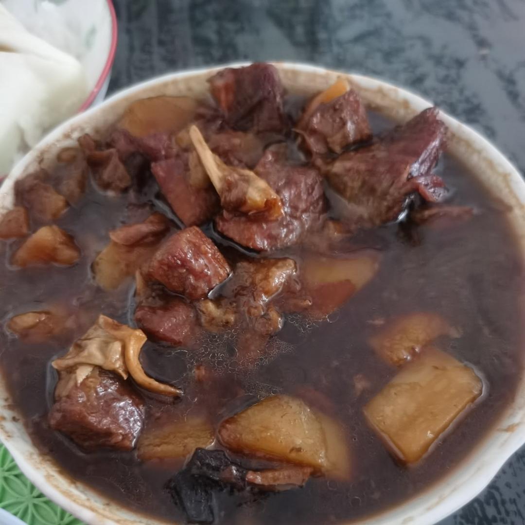 超级简单又美味的炖牛腩——高压锅版