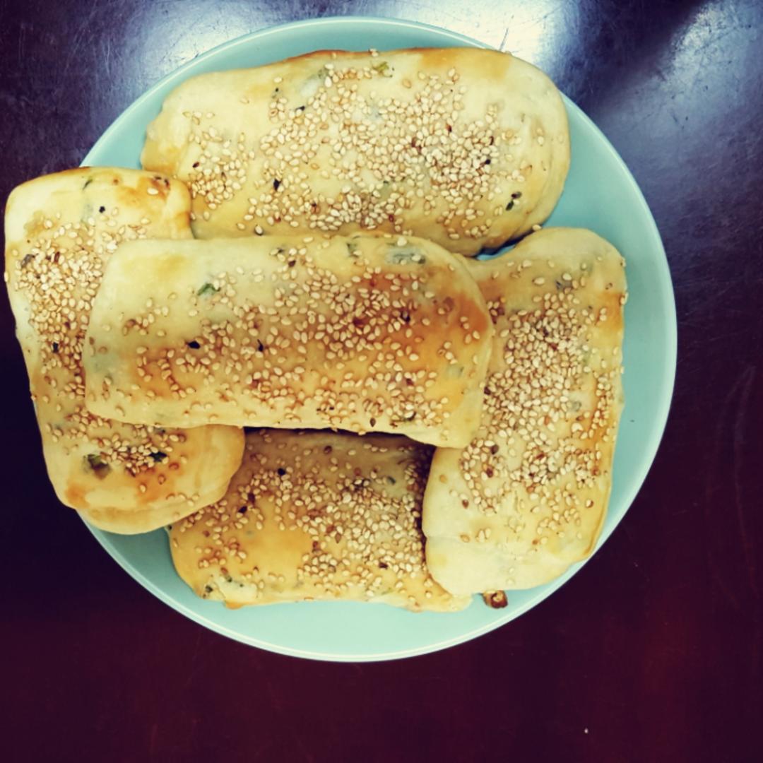 咸味牛舌饼~葱香芝麻小烧饼