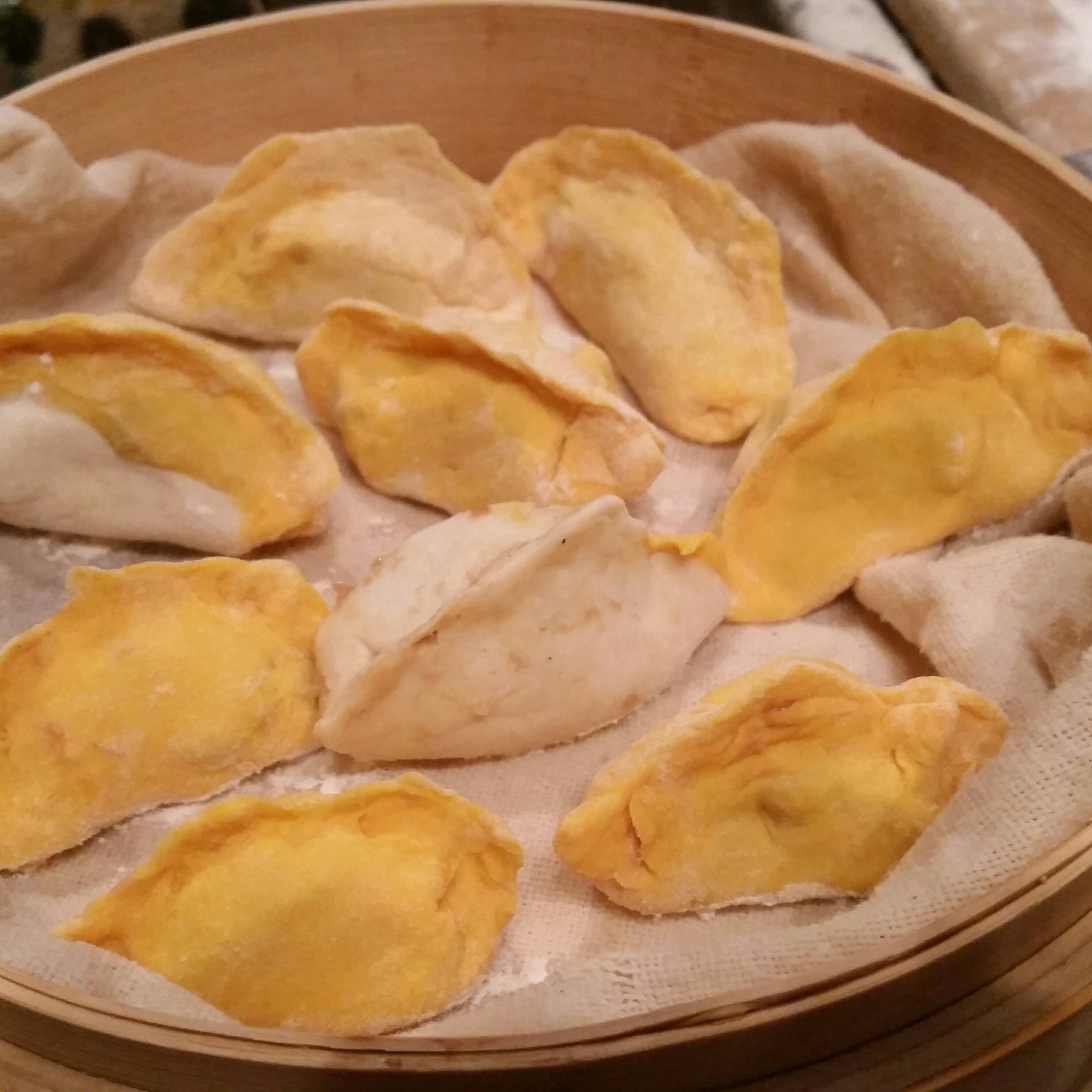 翡翠白玉白菜饺子详细版（附翡翠白玉白菜饺子包法，翡翠白玉饺子皮两种制法，面包机和面，翡翠白玉烧卖，各种馅料搭配）