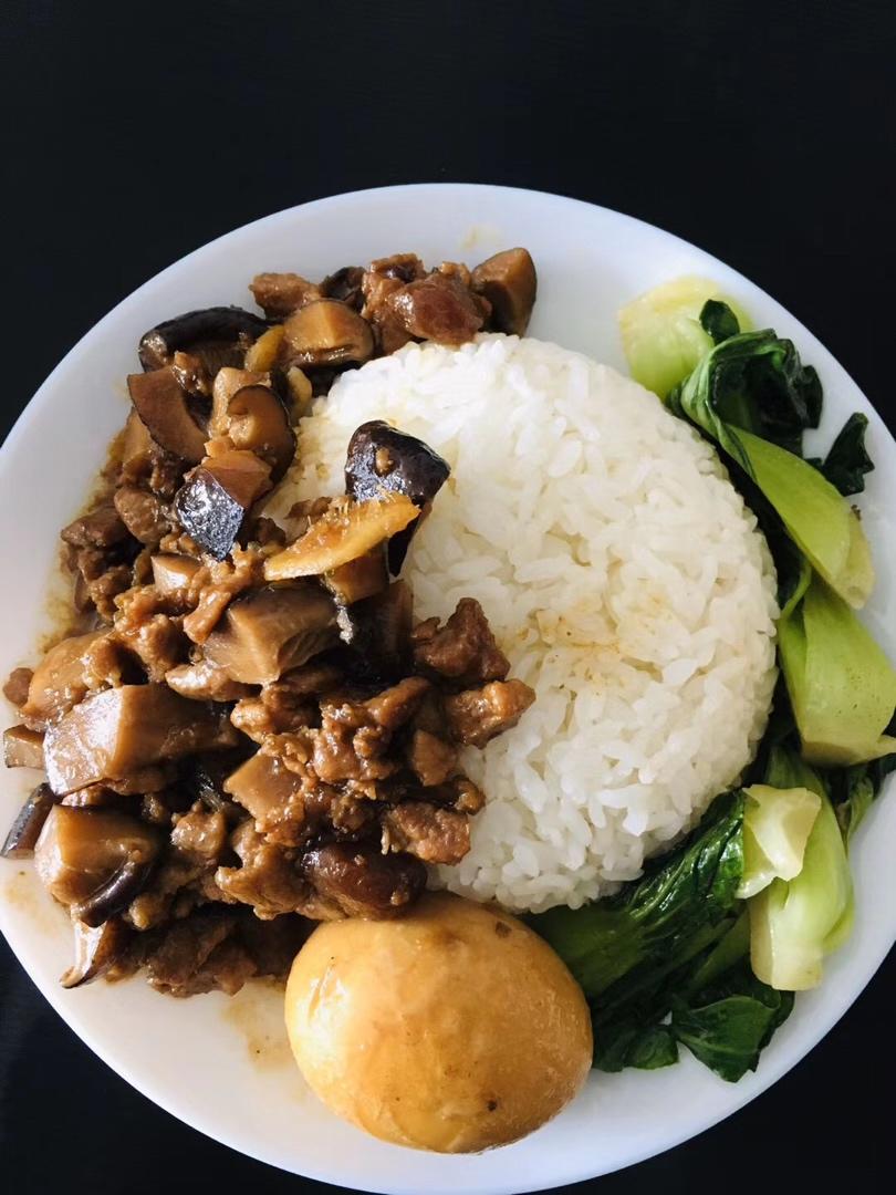 好吃到停不下来的卤肉饭