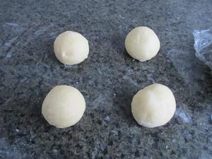 普通面粉一样可以做好吃的椰蓉面包的做法 步骤8