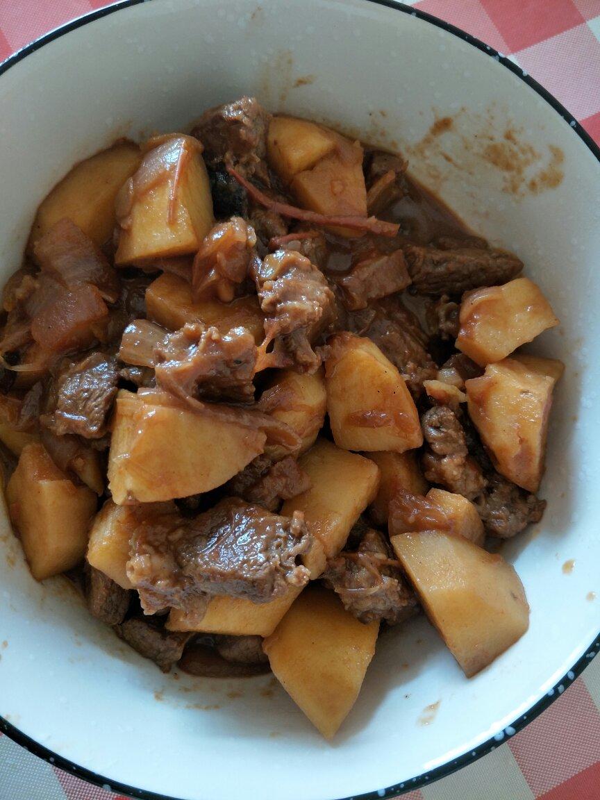 土豆炖牛肉