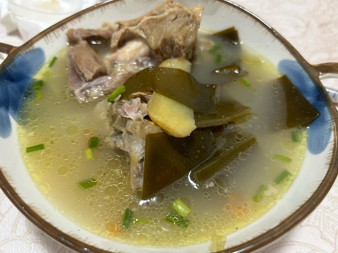 棒骨海带汤