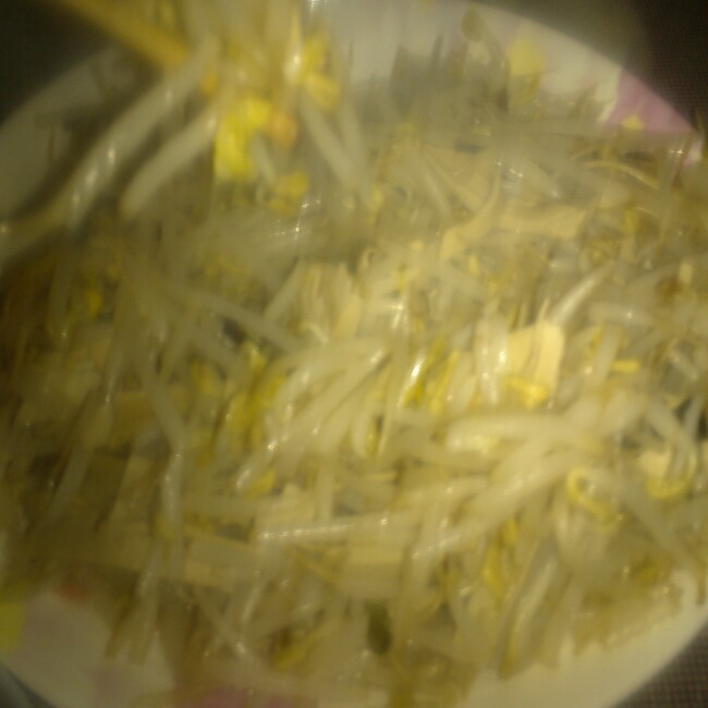 豆腐皮炒绿豆芽