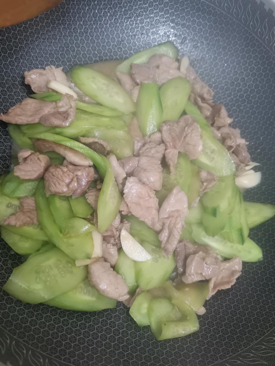 脆黄瓜炒肉