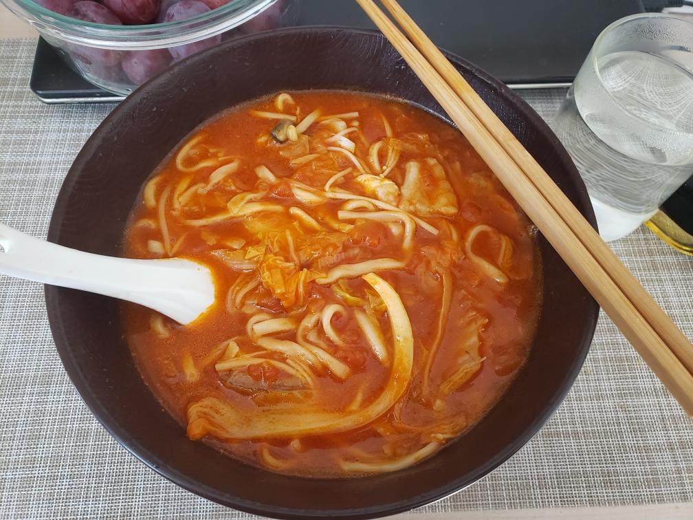 番茄鱼汤面的做法