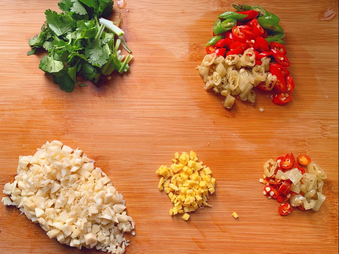 蒜蓉粉丝花甲的做法 步骤5