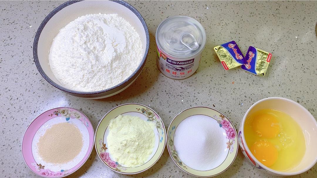 纯奶手撕吐司的做法 步骤1