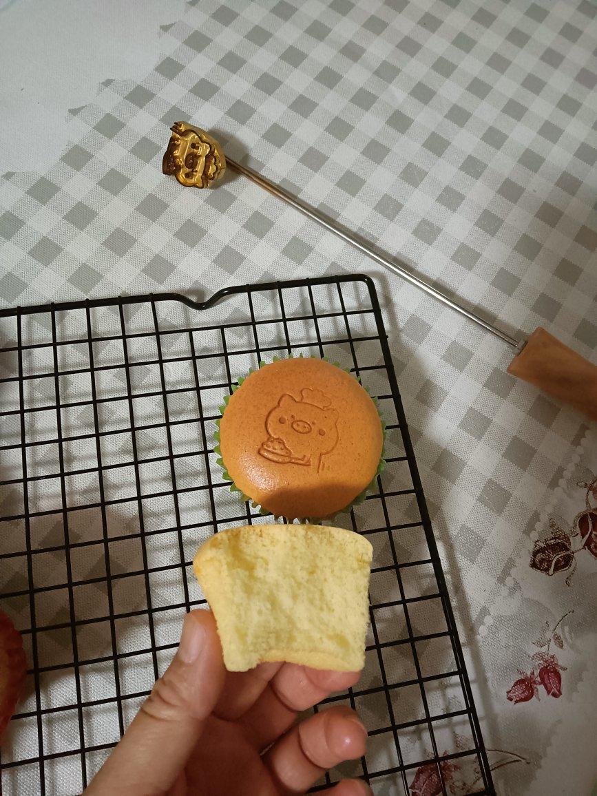 炼乳纸杯蛋糕