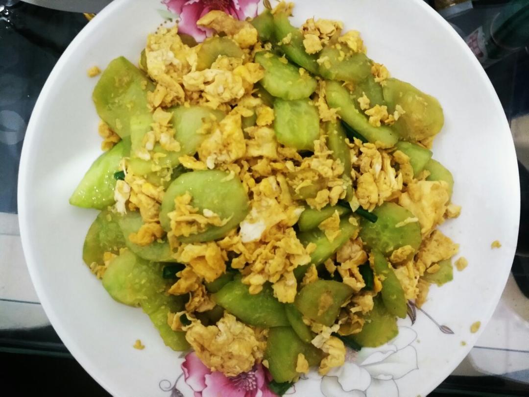 黄瓜炒鸡蛋