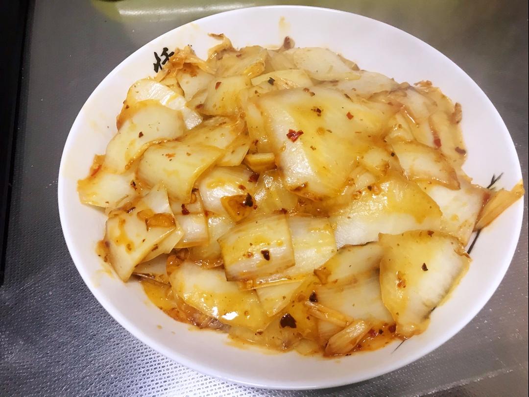 厨师长教你：“酸辣大白菜”的家常做法，酸辣又开胃，收藏了