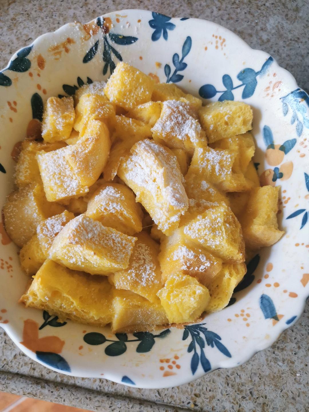 鸡蛋牛奶吐司块
