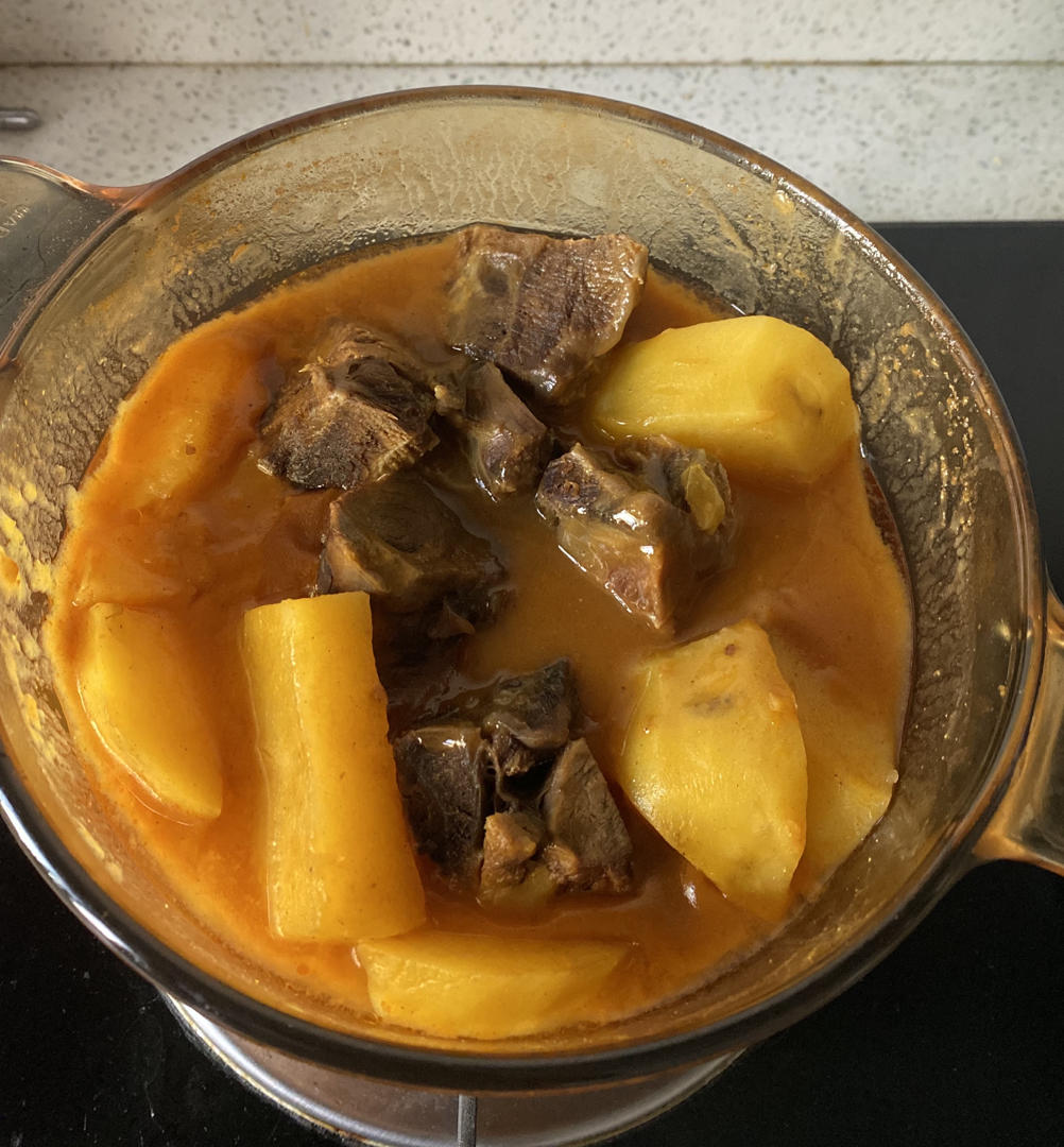 咖喱土豆炖牛腩