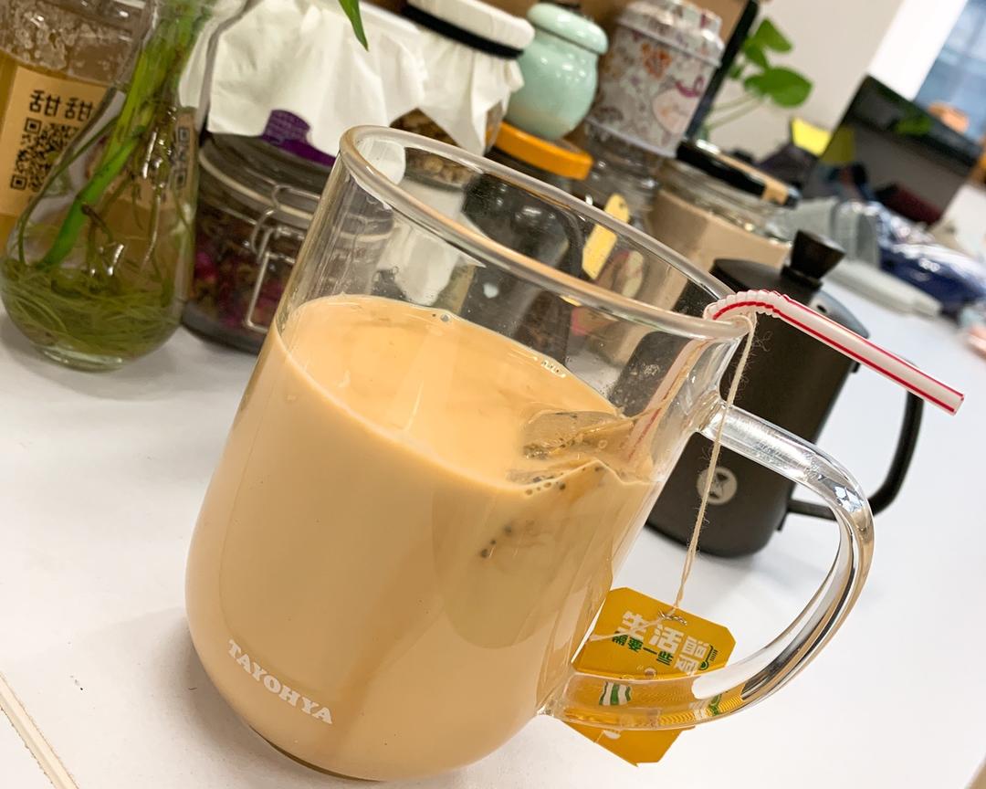 沐沐酱办公室快手奶茶