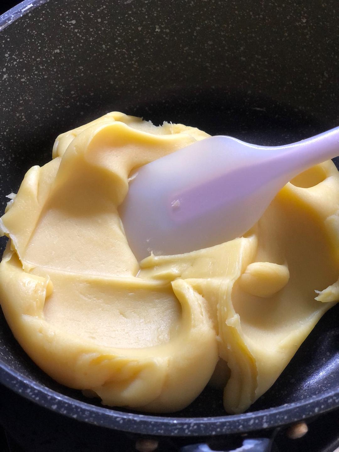 不用揉皮也能做出酥掉渣的绿豆酥饼的做法 步骤7