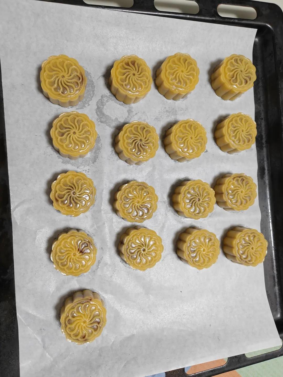 广式月饼—蛋黄莲蓉月饼