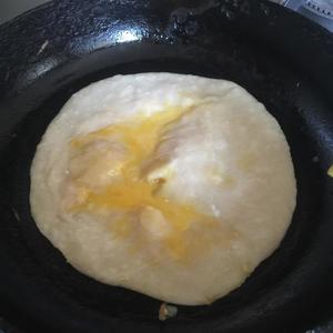 芝麻酱版鸡蛋灌饼的做法 步骤6