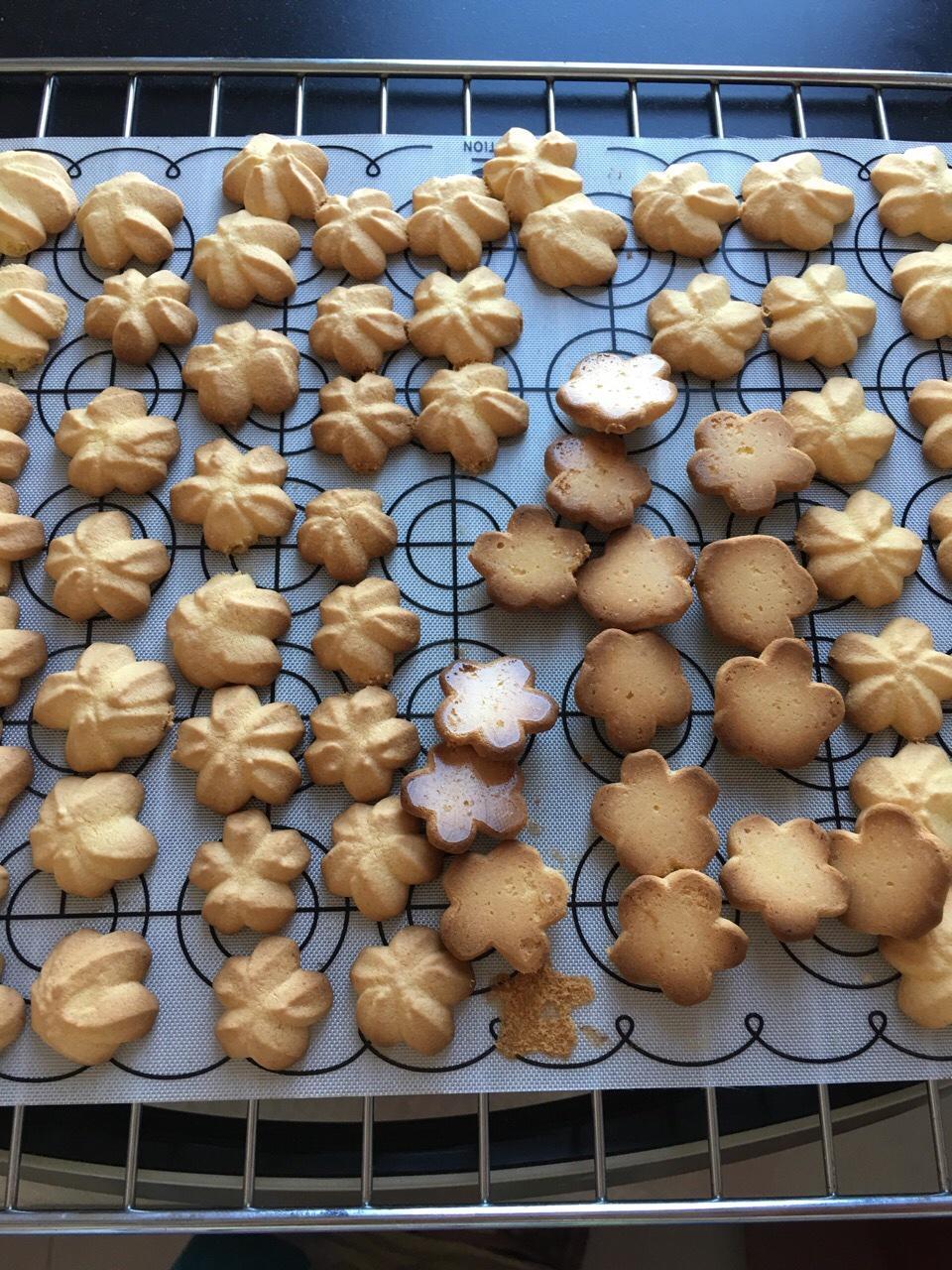 纯蛋黄饼干的做法