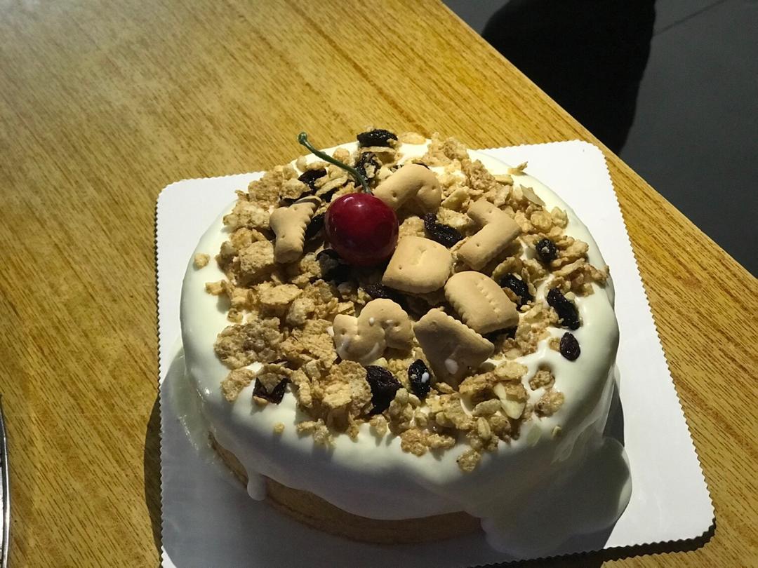 香草雪崩爆浆蛋糕