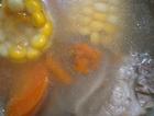 玉米红萝卜骨头汤