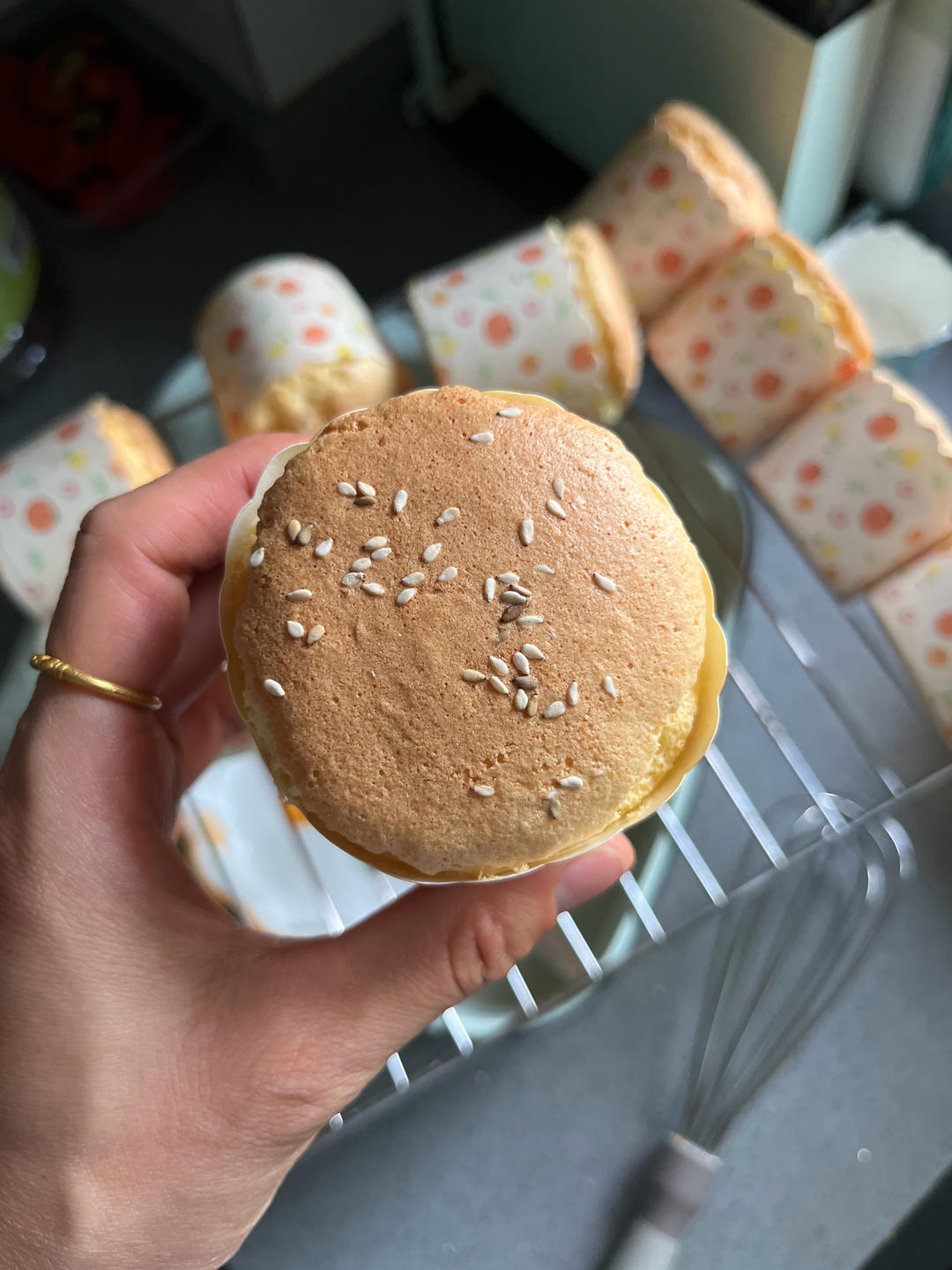 纸杯蛋糕 8寸戚风蛋糕的量