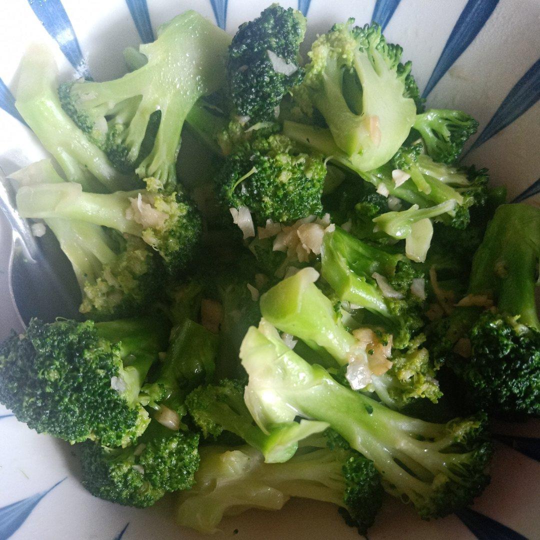 蚝油蒜蓉西兰花