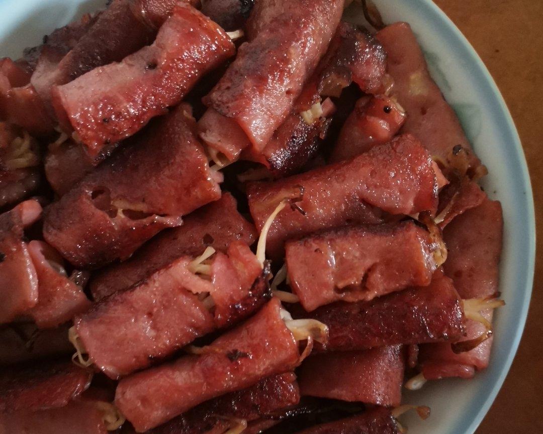 培根肉搭配金针菇的做法