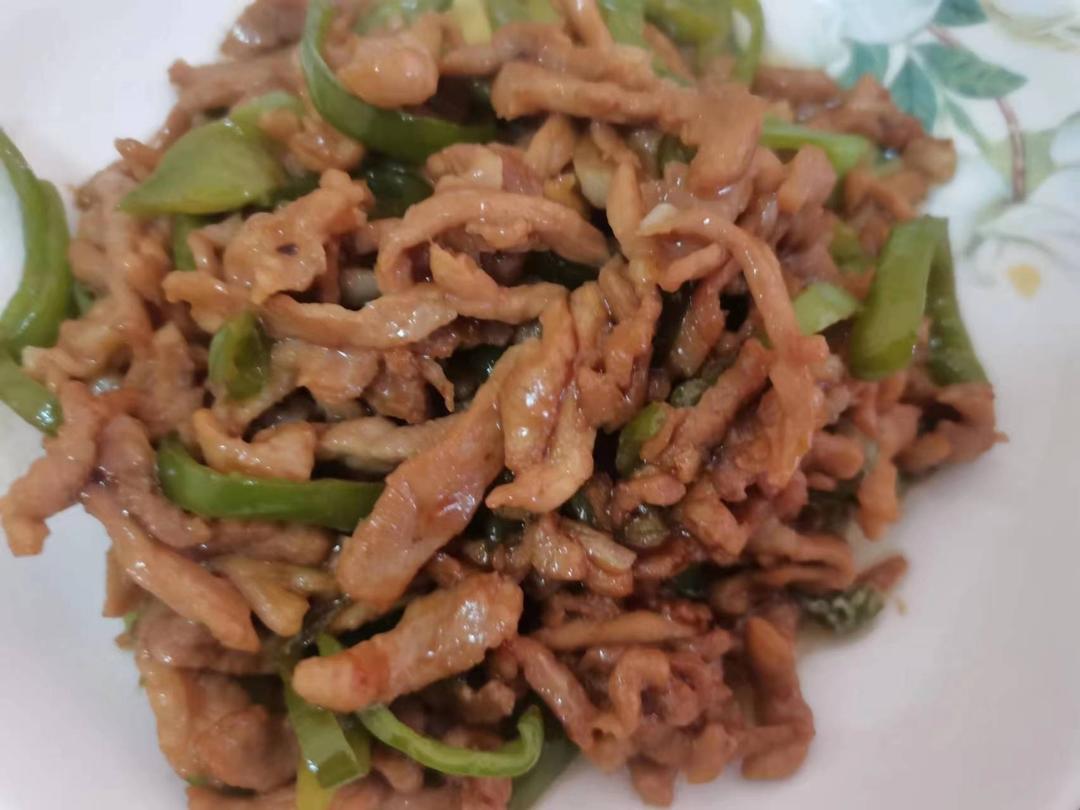 ‼️好吃到舔盘的青椒肉丝盖浇饭