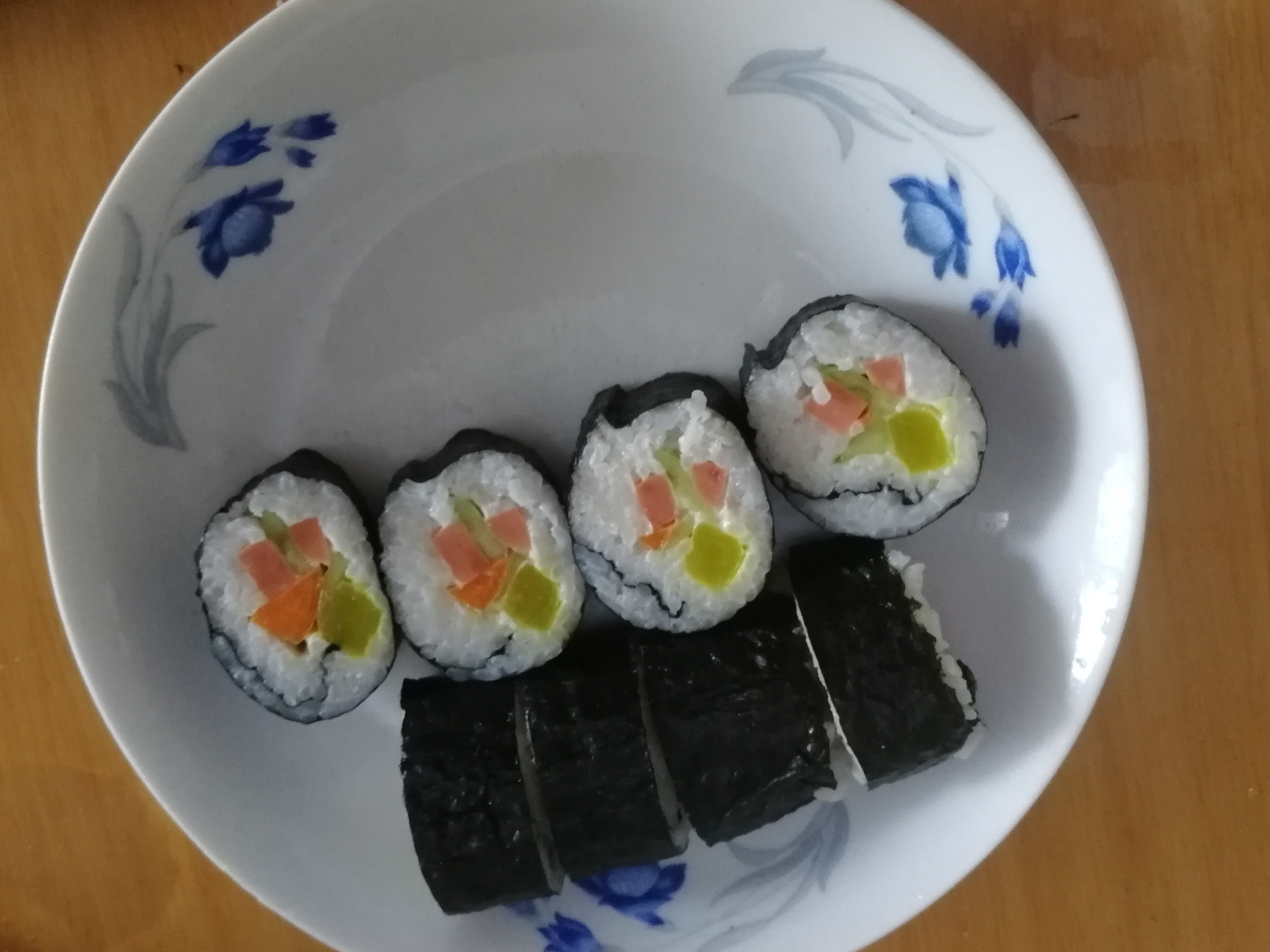 鱼籽酱海苔寿司卷的做法 步骤9