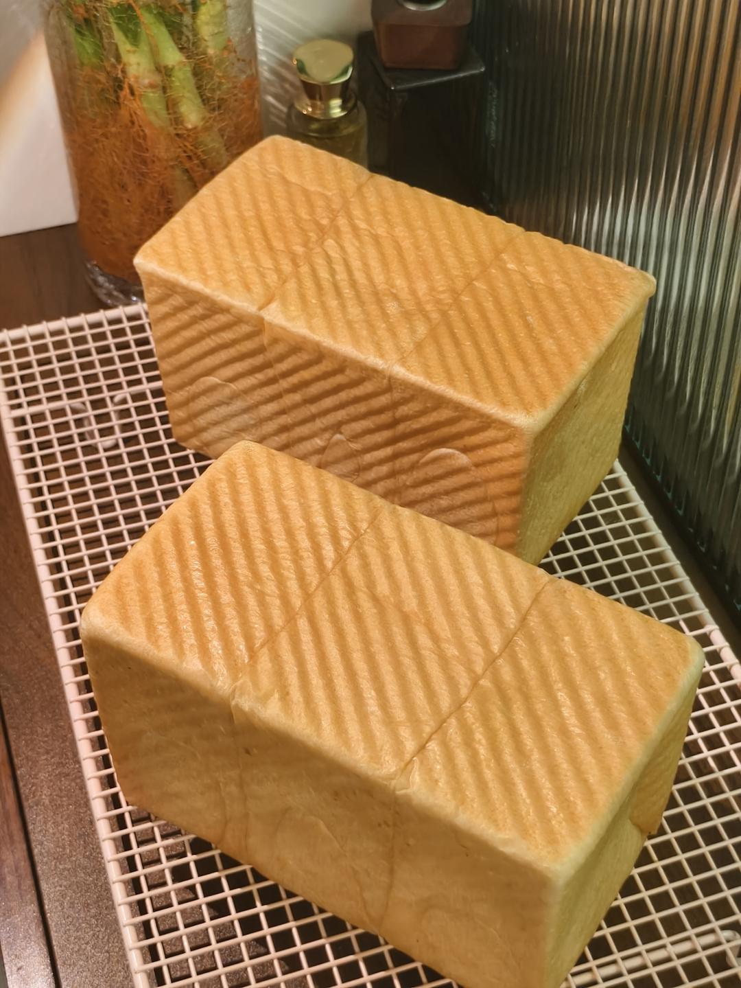 软到拿不起来的生吐司