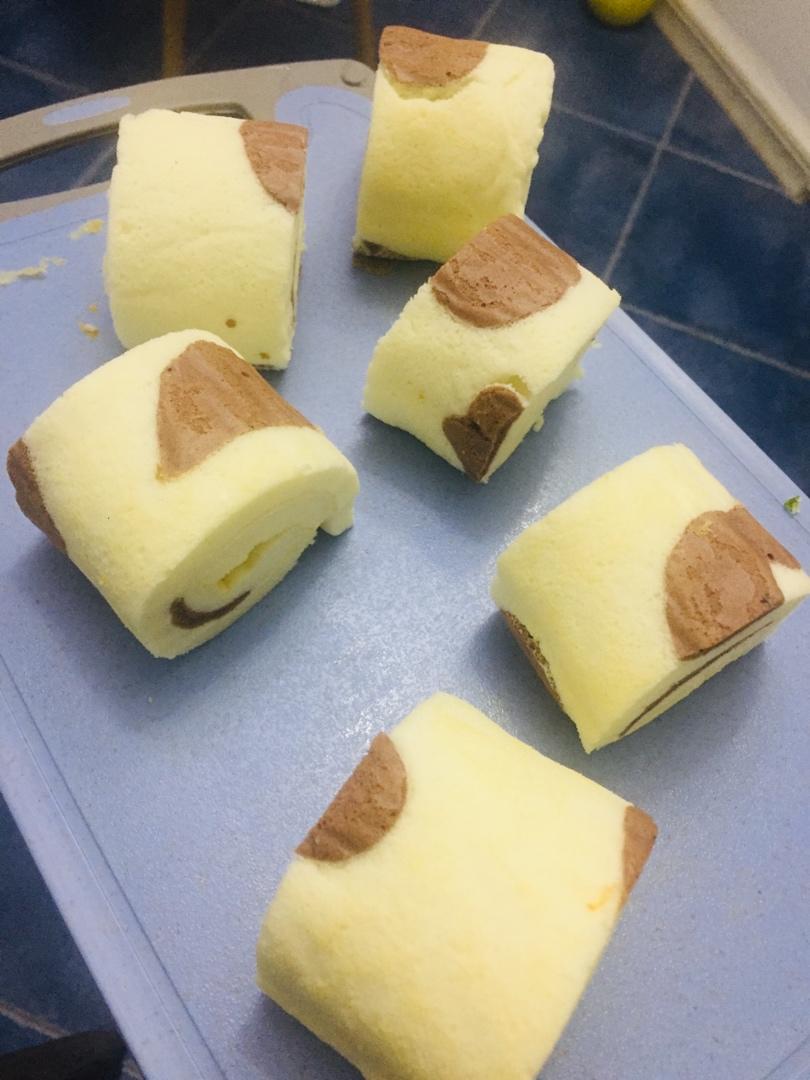 奶牛蛋糕卷+长颈鹿蛋糕卷