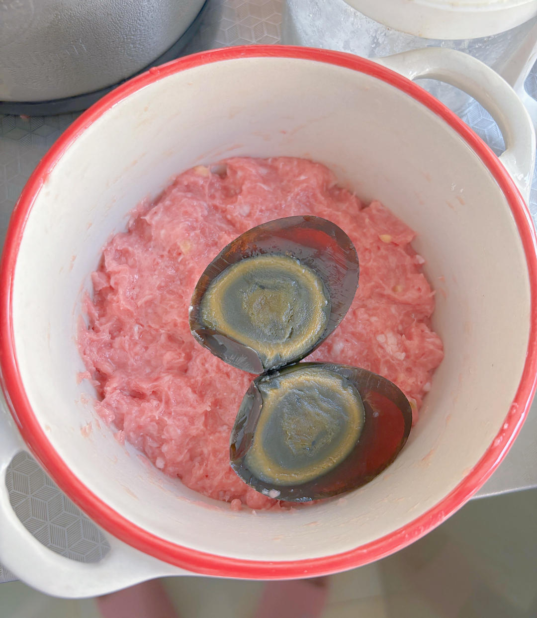 皮蛋肉饼汤-简单营养美味