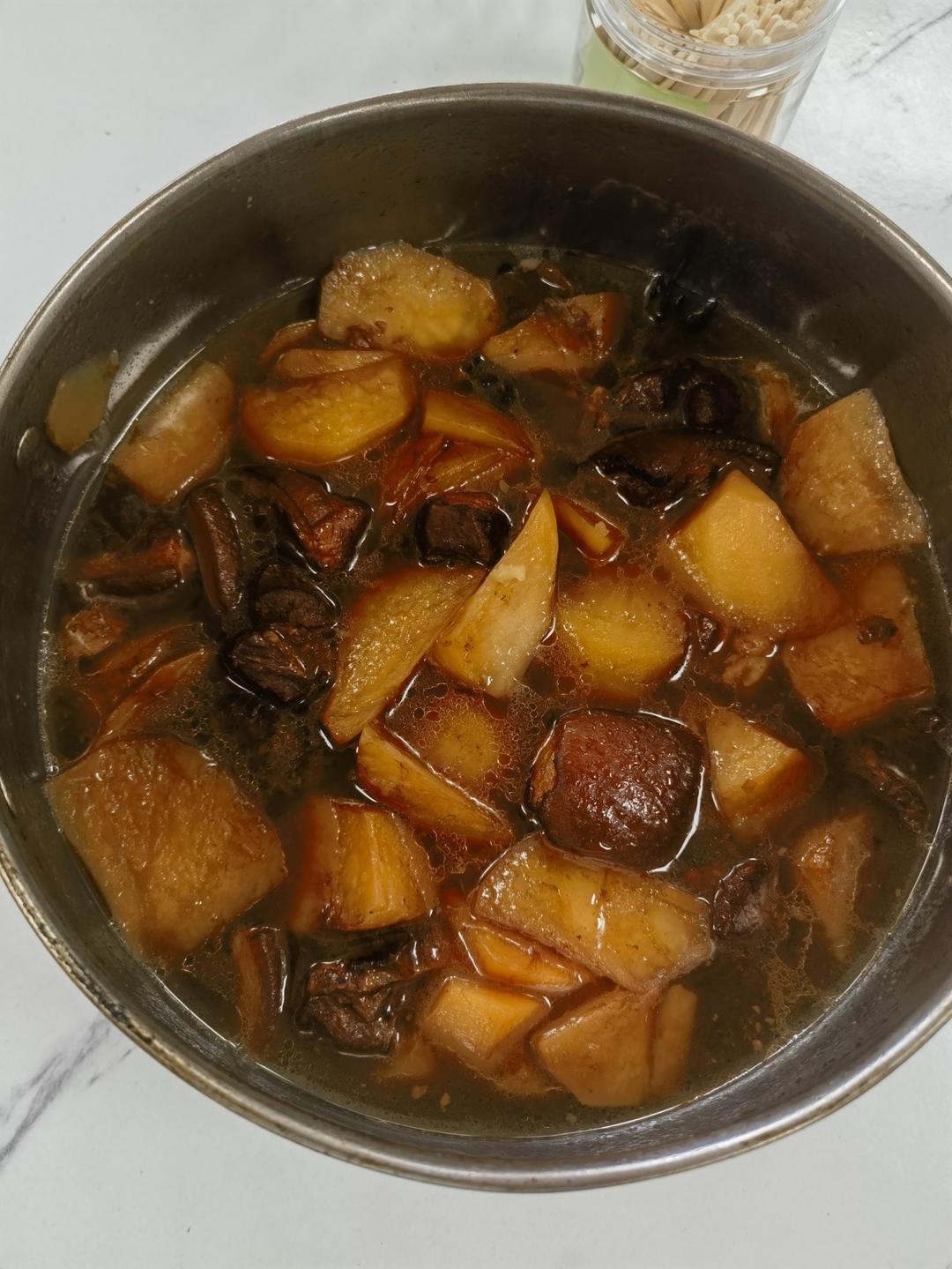 红烧肉炖土豆的做法