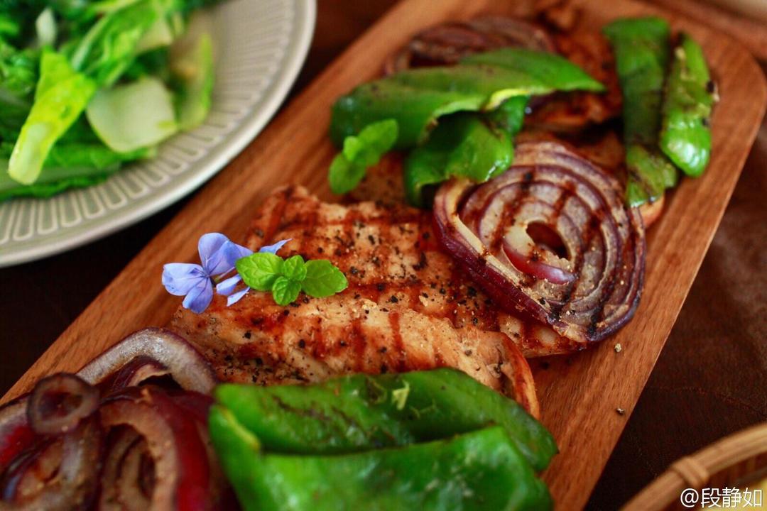 干煎鸡胸肉