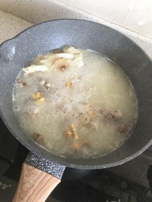 月子祛风汤-鸡蛋肠煮酒的做法 步骤5