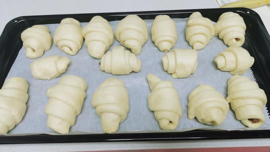 奶香牛角包，松软香甜零失败，早餐必备