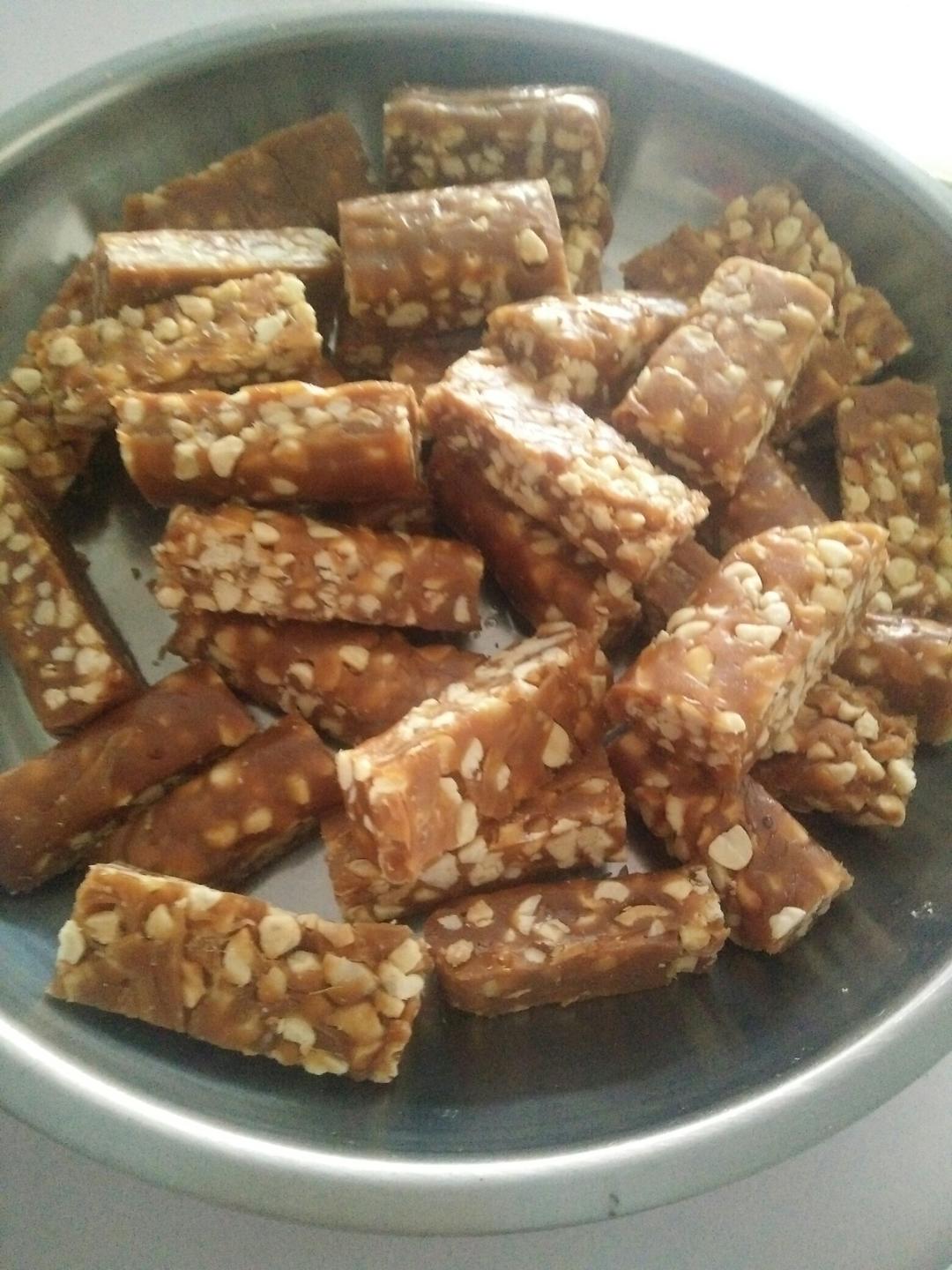 比牛轧糖还要好吃的花生太妃糖（消耗淡奶油）