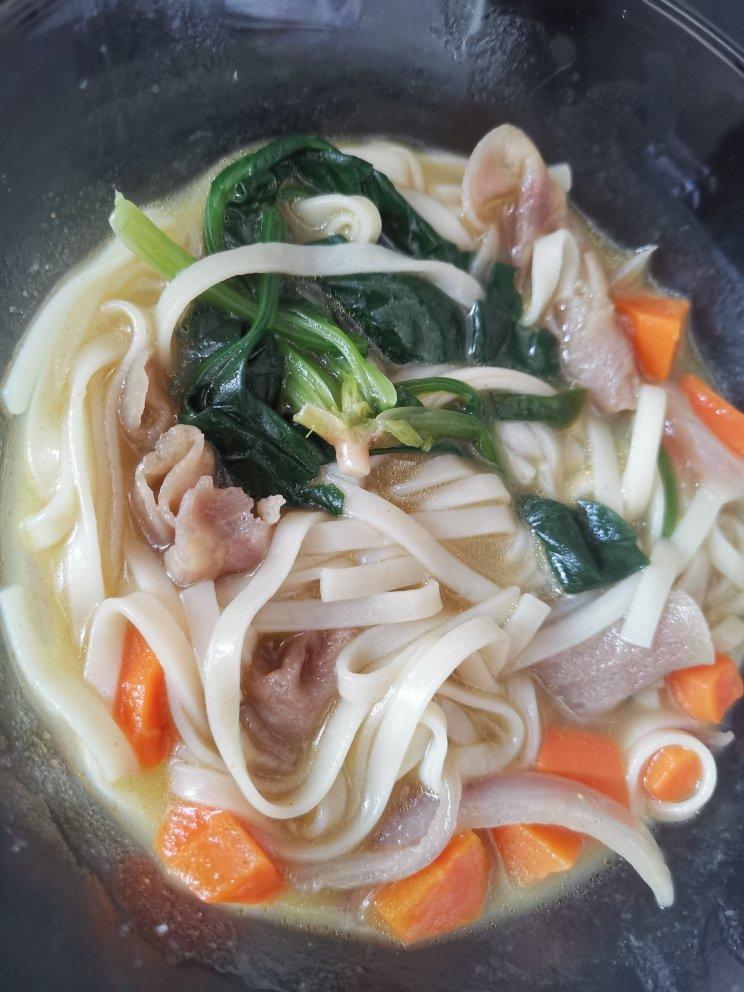 好侍百梦多咖喱菜谱～日式咖喱肥牛乌冬面🍜