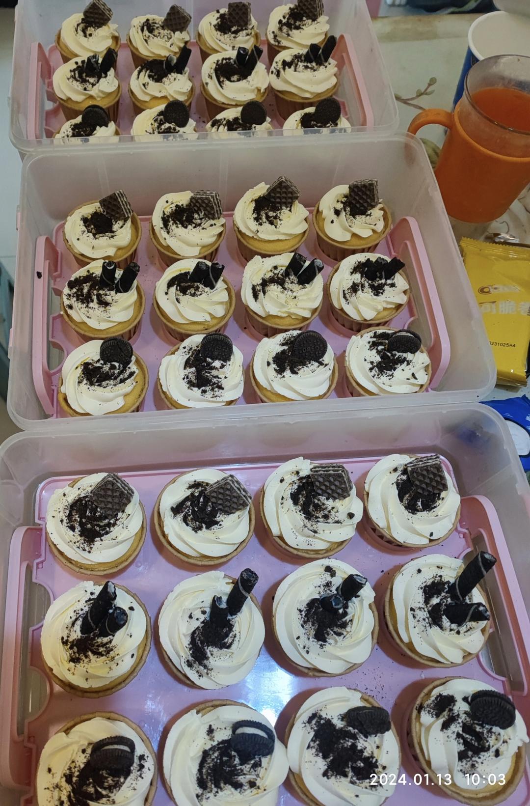 超简单！纸杯蛋糕裱花装饰