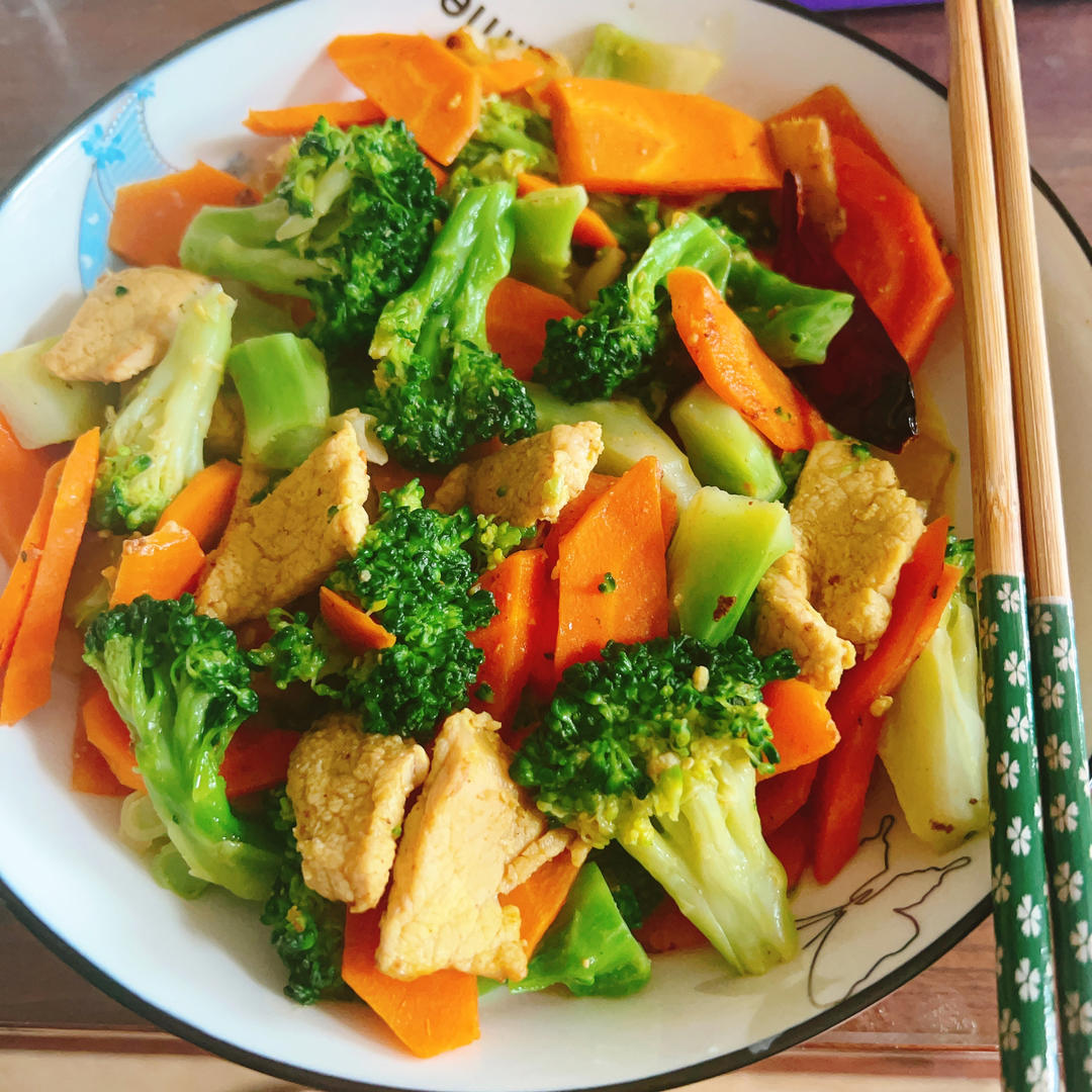 西兰花炒肉片